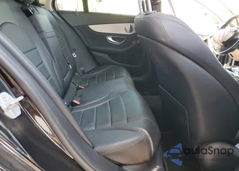 2015 Mercedes-Benz C 300 4Matic from USA, damaged, VIN 55SWF4KB2FU076939